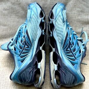 Mizuno Wave Prophecy 8 Women’s Running Shoe in Blue (411055)